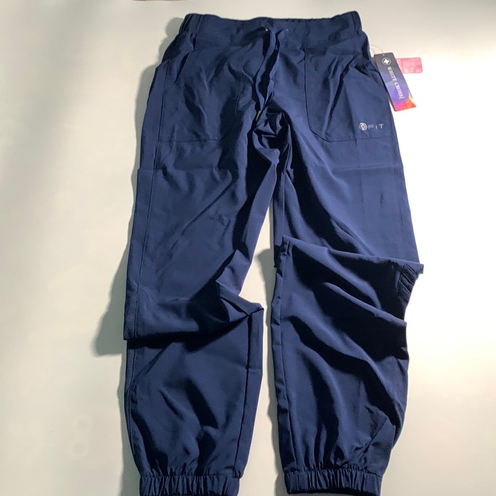 New medical scrub jogger set